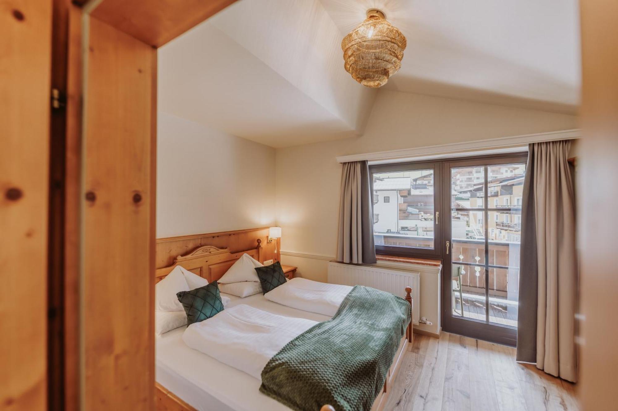 Hotel Gluecksschmiede - Hinterglemm Saalbach-Hinterglemm Zewnętrze zdjęcie