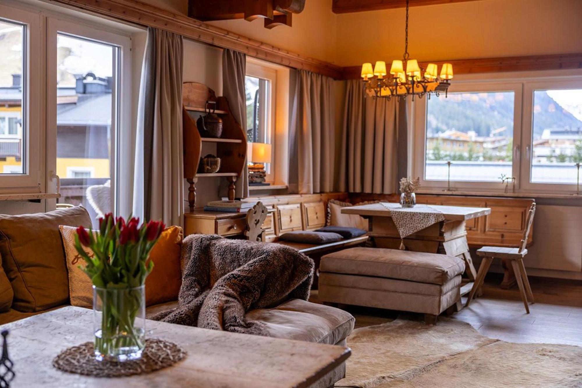 Hotel Gluecksschmiede - Hinterglemm Saalbach-Hinterglemm Zewnętrze zdjęcie